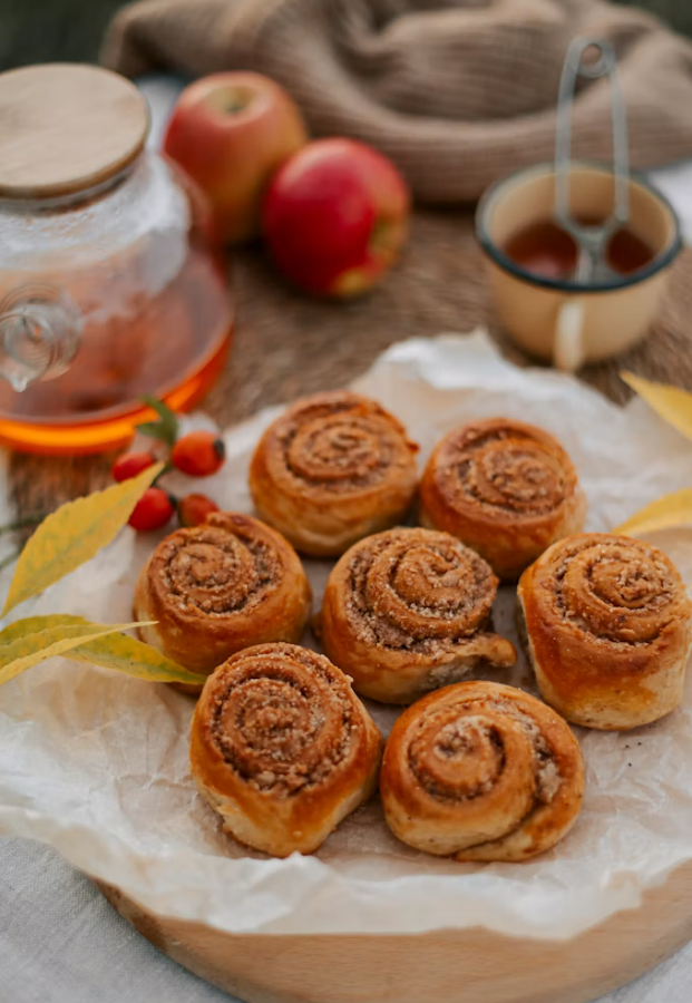 Apple Cinnamon Roll (2 pcs)
